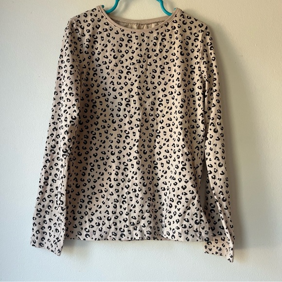 🌼 5/$25 H&M Girls Leopard Print Long Sleeve Top Size 6-8Y Neutral Animal Print - Picture 1 of 10